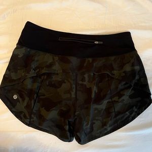 Lululemon camo speed up short 4”